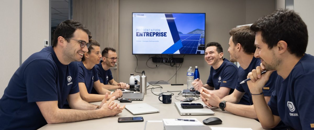 discussions autour du photovoltaïque et des énergies renouvelables